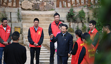 两会季丨围绕墟落振兴和配合富足，张天任代表提交这些建议